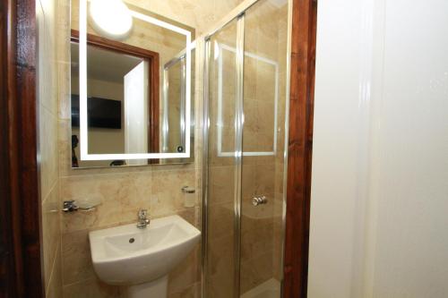 Imagen de la habitación del Hotel The Ormonde. Foto 7