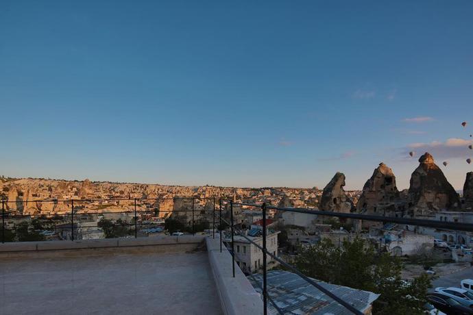 Imagen de los exteriores del Hotel The Owl Cave. Foto 7