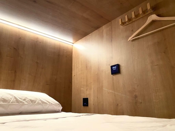 Imagen de la habitación del Hotel The POD Suite Hostel Blasco. Foto 11