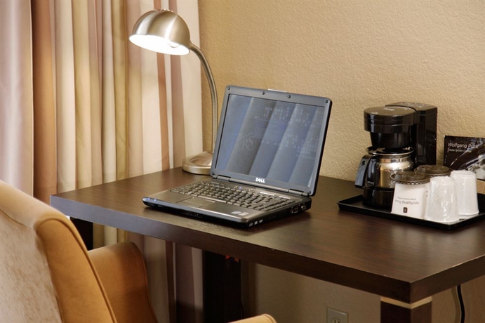 Imagen de la habitación del Hotel The Pacific Inn. Foto 5