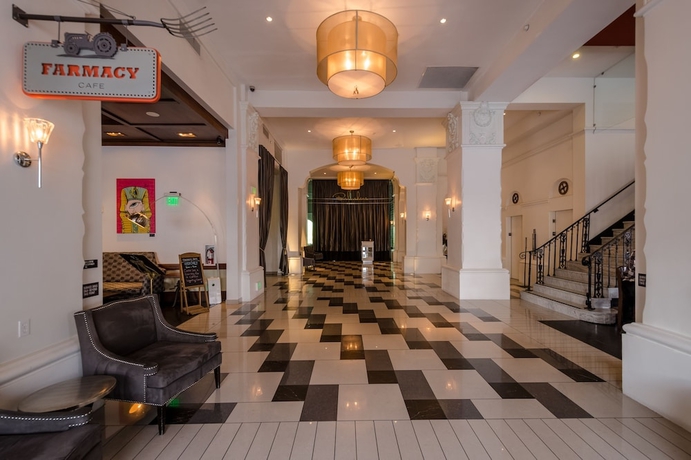 Imagen de los interiores del Hotel The Padre. Foto 18