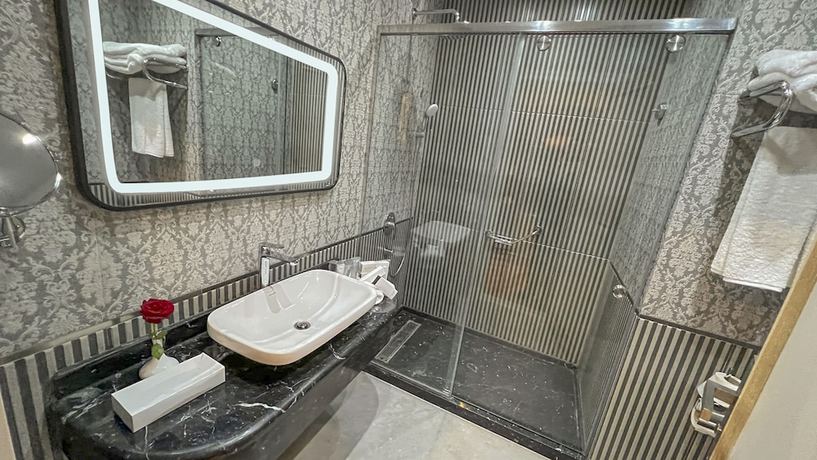 Imagen de la habitación del Hotel The Palace - Adults Only. Foto 12