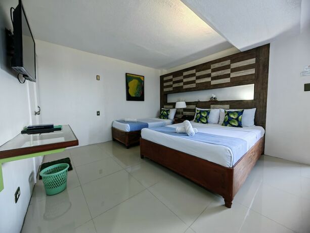 Imagen de la habitación del Hotel The Palacio De Laoag. Foto 19