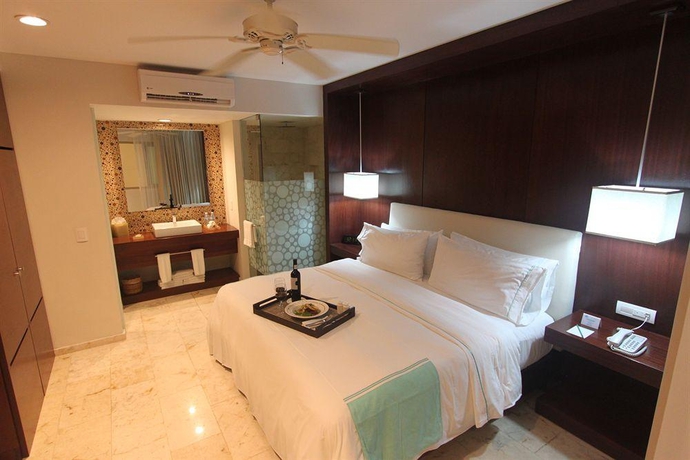 Imagen general del Hotel The Palm At Playa. Foto 7