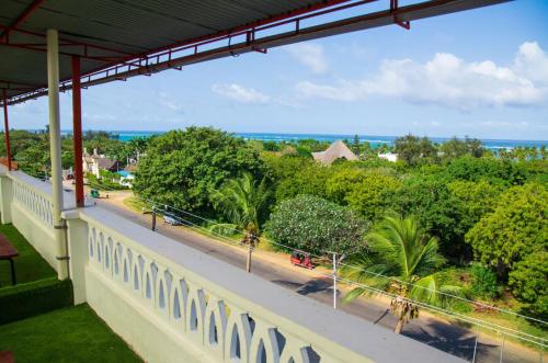 Imagen general del Hotel The Palm Diani Resort. Foto 17