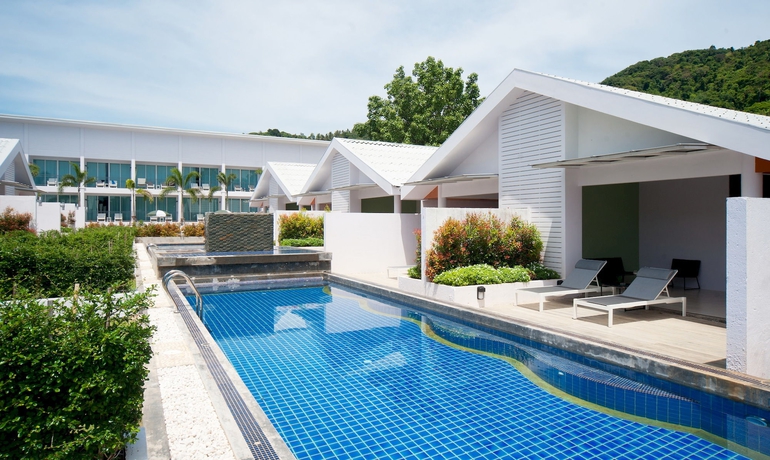 Imagen de la piscina del Hotel The Palmery Resort. Foto 14