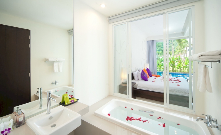 Imagen de la habitación del Hotel The Palmery Resort. Foto 9