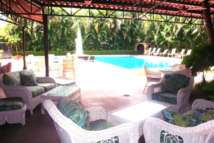 Imagen de los interiores del Hotel The Palms At Coco Beach. Foto 9