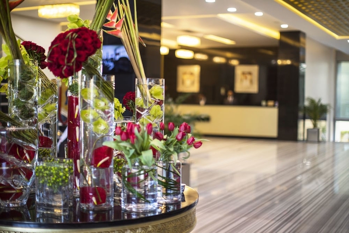 Imagen de los interiores del Hotel The Palms Beach and Spa. Foto 18