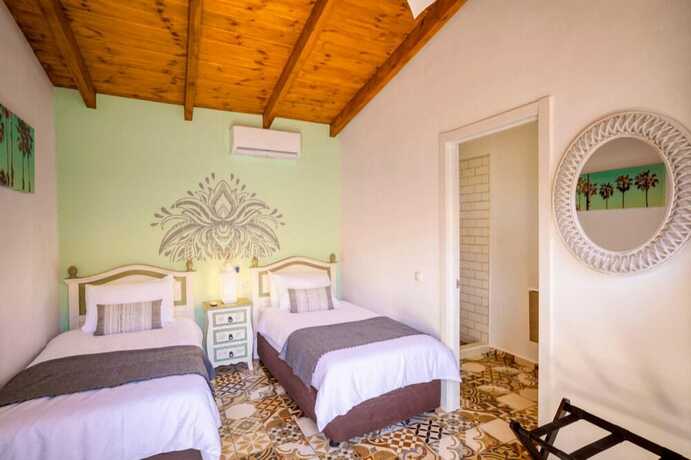 Imagen general del Hotel The Palms Boutique Resort Malaga - Adults Only. Foto 3