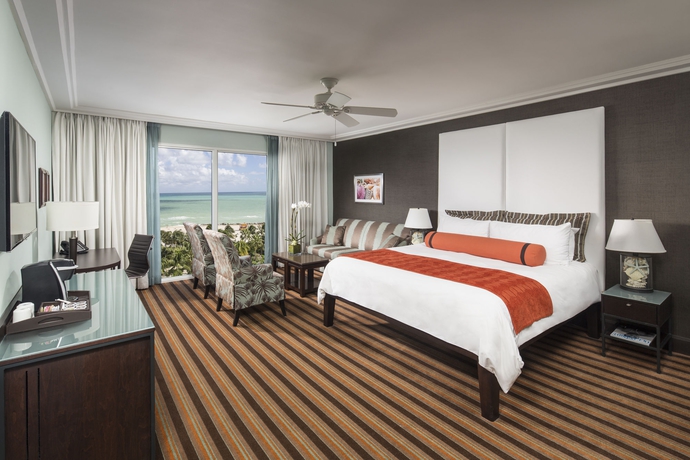 Imagen de la habitación del Hotel The Palms Hotel & Spa. Foto 9