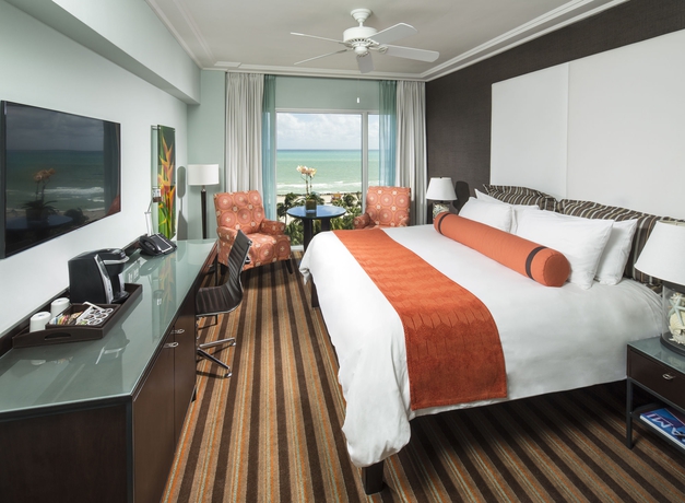 Imagen de la habitación del Hotel The Palms Hotel & Spa. Foto 10