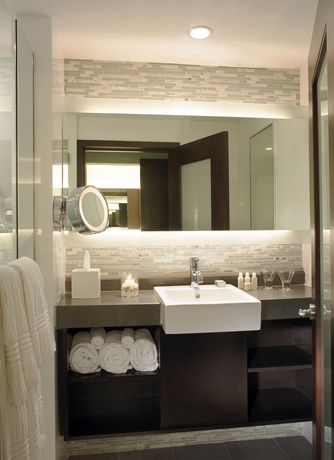 Imagen de la habitación del Hotel The Palms Hotel & Spa. Foto 11