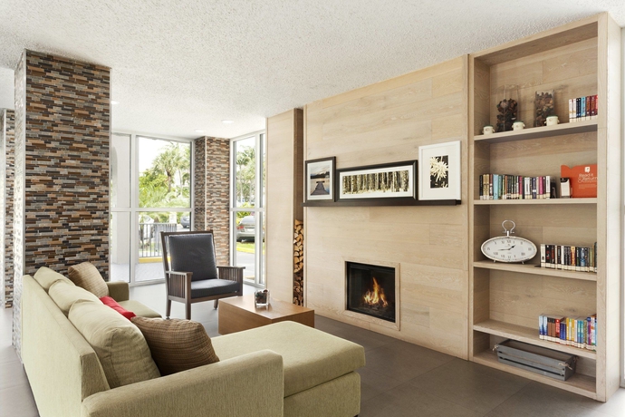 Imagen de los interiores del Hotel The Palms Inn and Suites. Foto 12