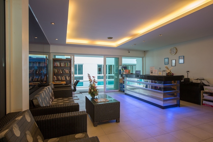 Imagen de los interiores del Hotel The Palms Kamala Beach. Foto 18