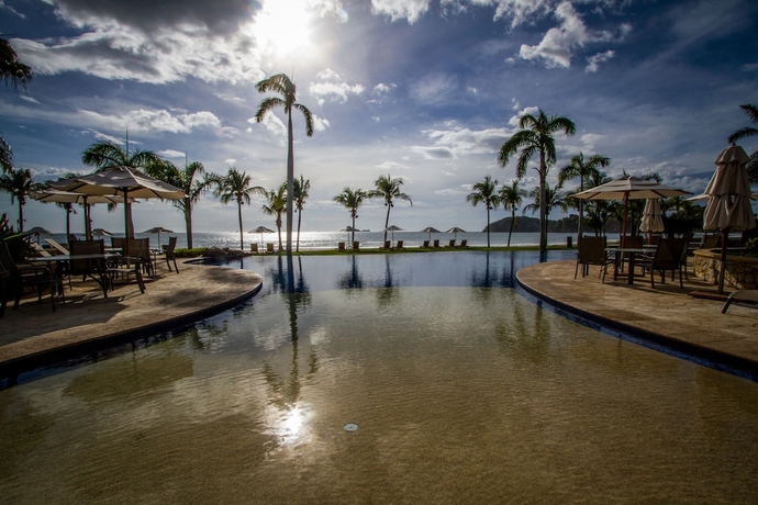 Imagen de la piscina del Hotel The Palms Playa Flamingo. Foto 19