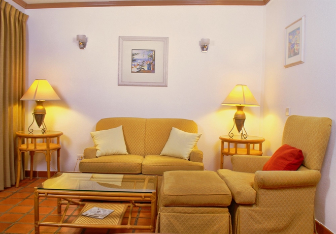 Imagen de los interiores del Hotel The Palms Resort. Foto 12