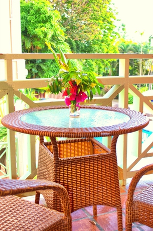 Imagen de la habitación del Hotel The Palms Resort. Foto 10