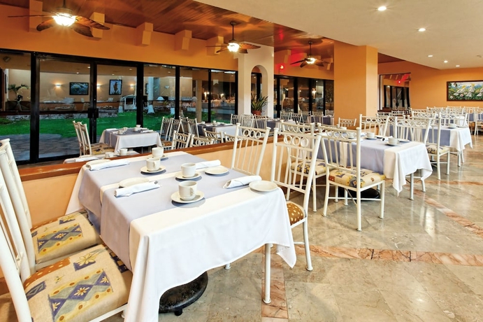 Imagen del bar/restaurante del Hotel The Palms Resort Of Mazatlan. Foto 2