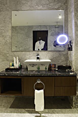 Imagen de la habitación del Hotel The Panache. Foto 9