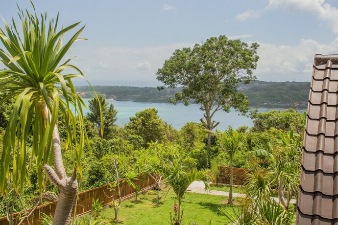 Imagen general del Hotel The Pandawa Hills Ceningan. Foto 3