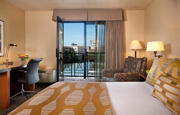 Imagen de la habitación del Hotel The Paramount, Portland. Foto 2