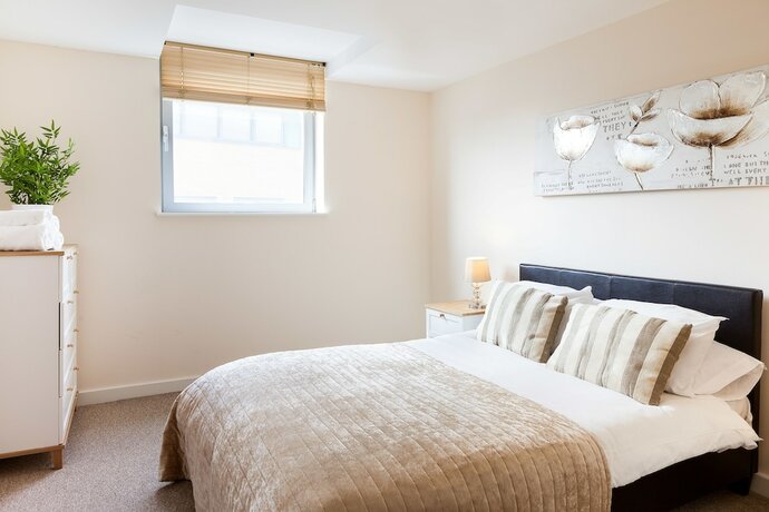Imagen de la habitación del Hotel The Paramount, SWINDON. Foto 18