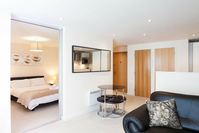 Imagen general del Hotel The Paramount, SWINDON. Foto 7