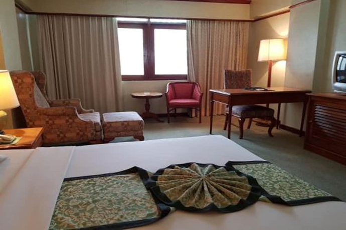 Imagen de la habitación del Hotel The Park Bangkok. Foto 6