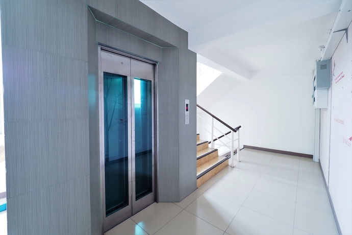 Imagen de los interiores del Hotel The Park Bangyai Residence. Foto 16