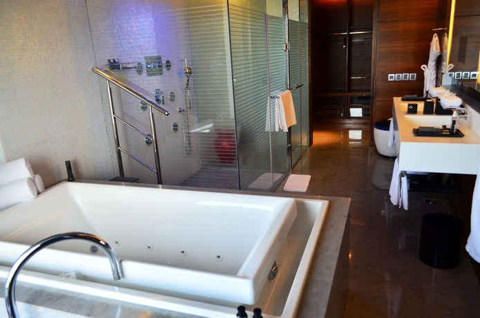 Imagen de la habitación del Hotel The Park Hyderabad. Foto 3