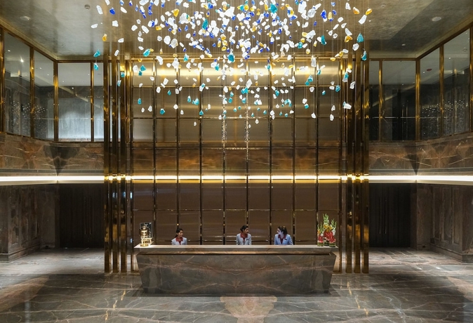 Imagen de los interiores del Hotel The Park Indore. Foto 11