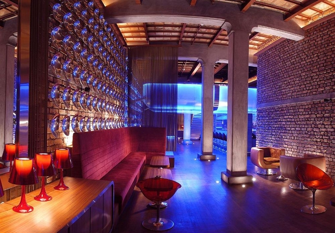 Imagen de los interiores del Hotel The Park Kolkata. Foto 8