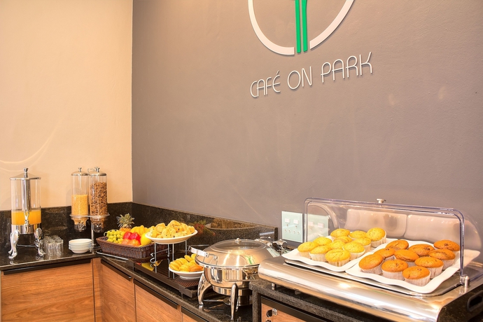 Imagen del bar/restaurante del Hotel The Park Lodge. Foto 5