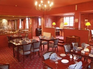 Imagen del bar/restaurante del Hotel The Park, Montrose. Foto 2