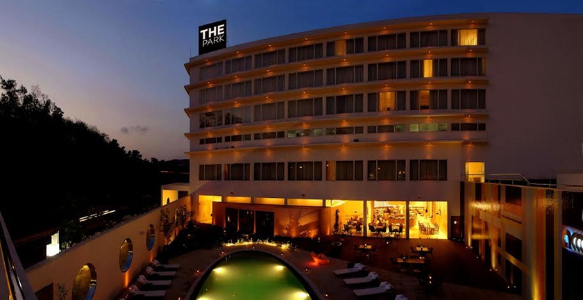 Imagen de los exteriores del Hotel The Park Navi Mumbai. Foto 9