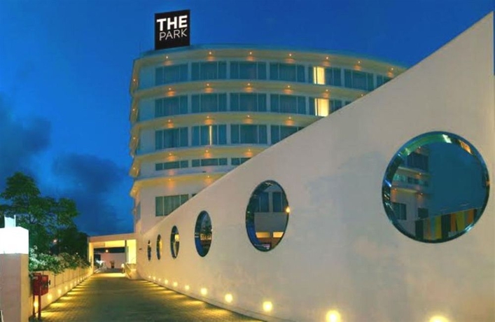 Imagen de los exteriores del Hotel The Park Navi Mumbai. Foto 10