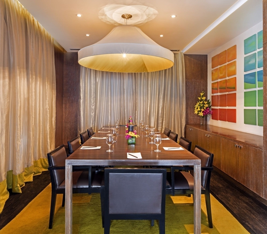 Imagen de la habitación del Hotel The Park New Delhi. Foto 6