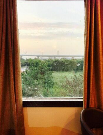Imagen general del Hotel The Park Residency, Noida. Foto 9