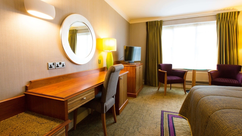 Imagen de la habitación del Hotel The Park Royal and Spa. Foto 8