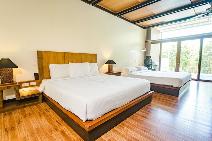 Imagen general del Hotel The Park - Silang. Foto 3