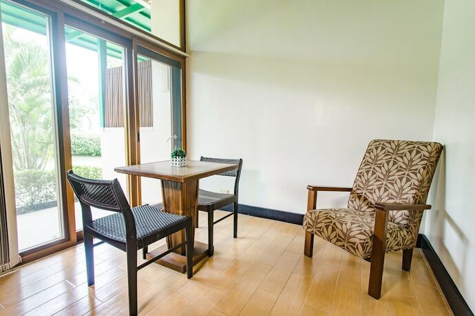 Imagen general del Hotel The Park - Silang. Foto 10