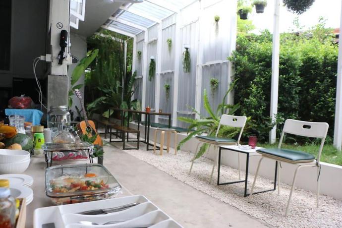 Imagen del bar/restaurante del Hotel The Park Society. Foto 6