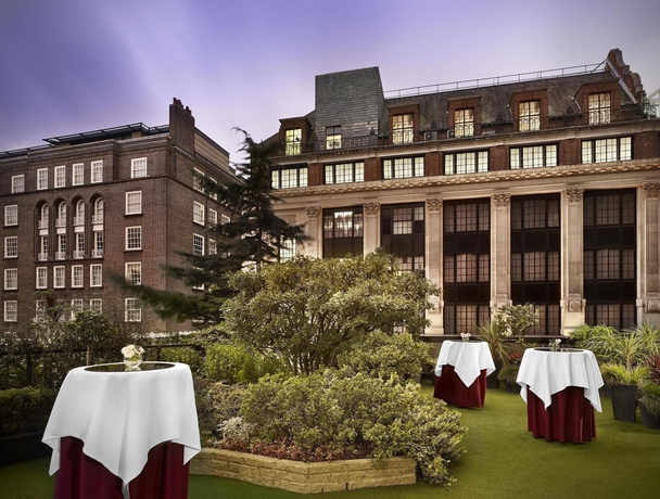 Imagen de los interiores del Hotel The Park Tower Knightsbridge, A Luxury Collection. Foto 12