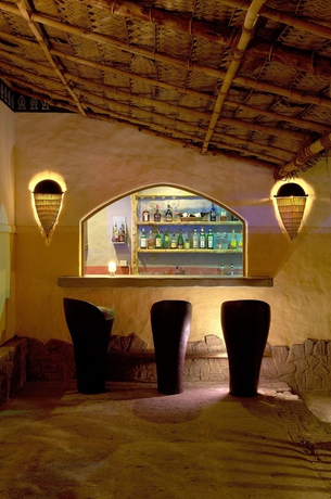 Imagen del bar/restaurante del Hotel The Park Visakhapatnam. Foto 3