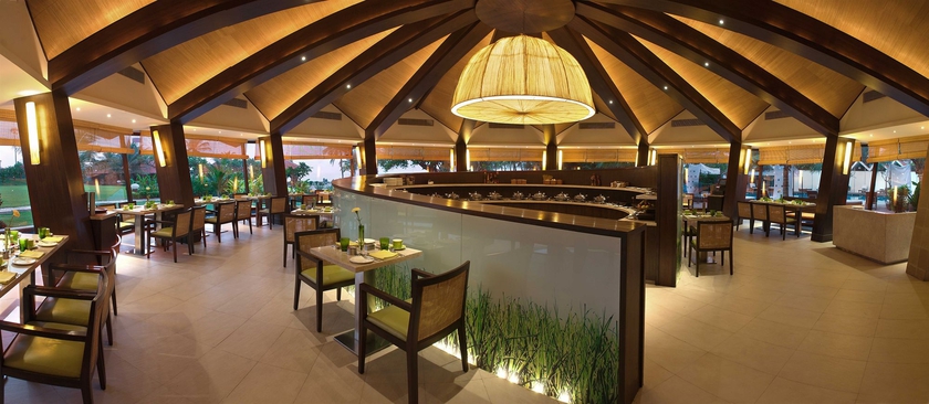 Imagen del bar/restaurante del Hotel The Park Visakhapatnam. Foto 4