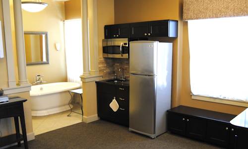 Imagen de la habitación del Hotel The Parker Inn and Suites. Foto 14