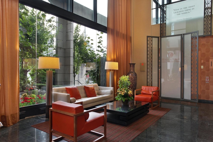 Imagen del bar/restaurante del Hotel The Parker Vancouver. Foto 2