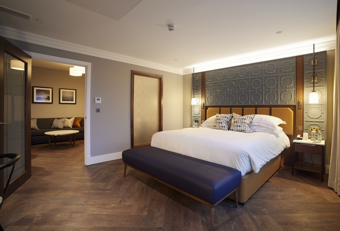 Imagen de la habitación del Hotel The Parkgate. Foto 12