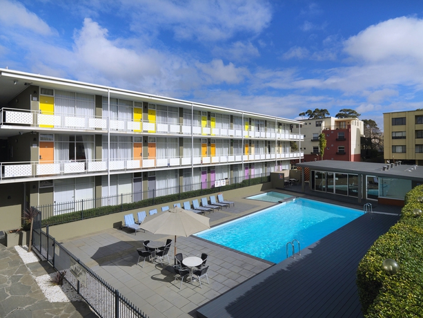 Imagen de la piscina del Hotel The Parkmore. Foto 15